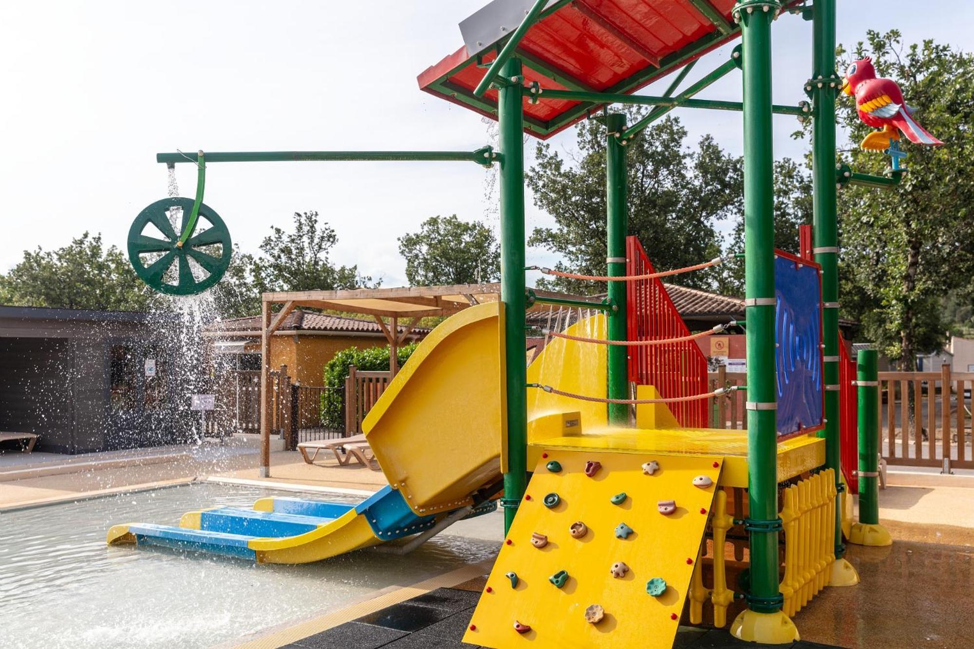 Camping Domaine De Chaussy Lagorce  Bagian luar foto