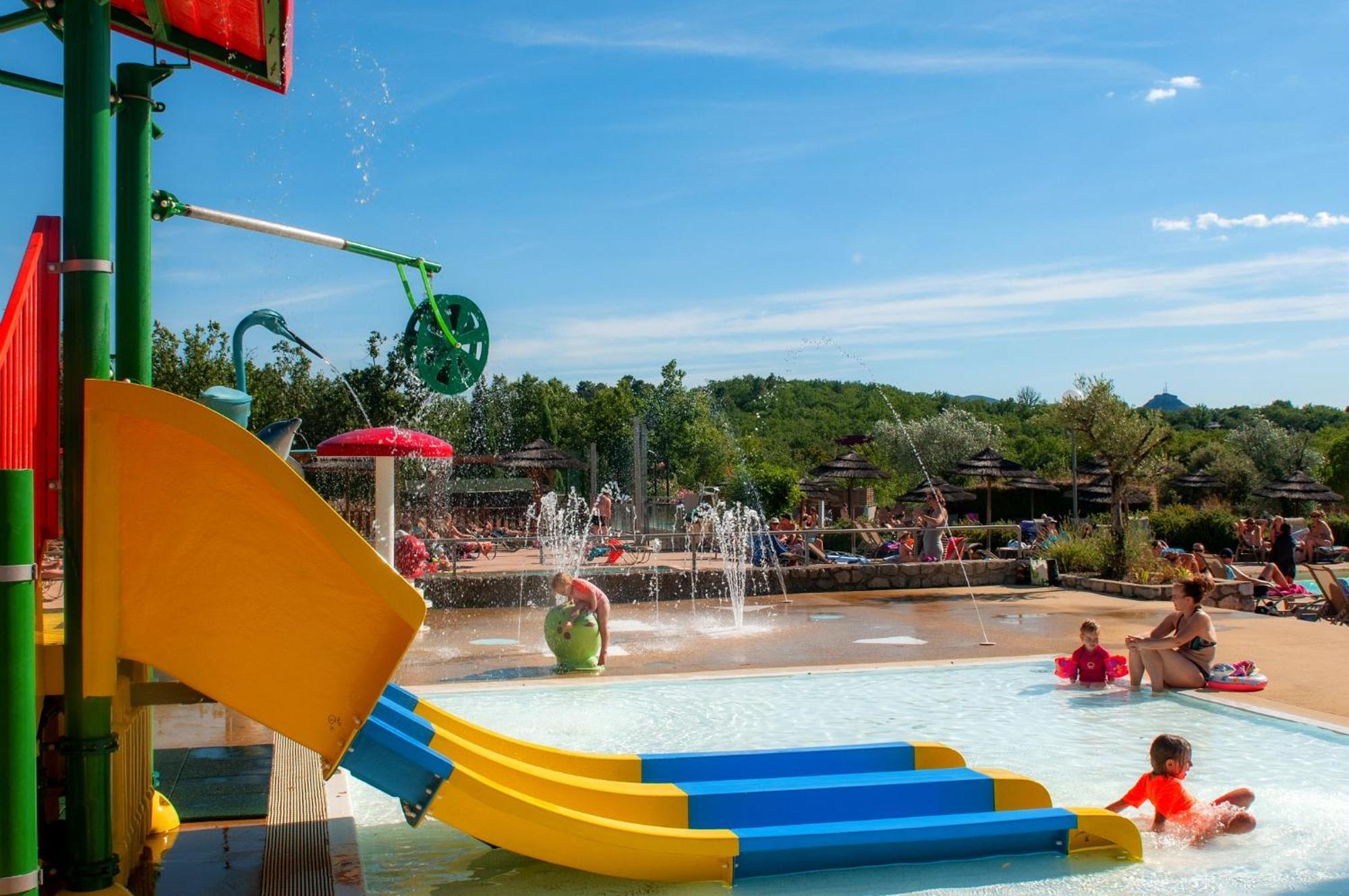 Camping Domaine De Chaussy Lagorce  Bagian luar foto