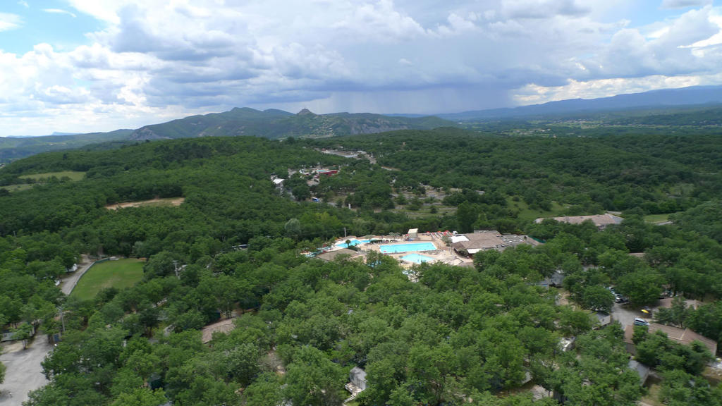 Camping Domaine De Chaussy Lagorce  Bagian luar foto