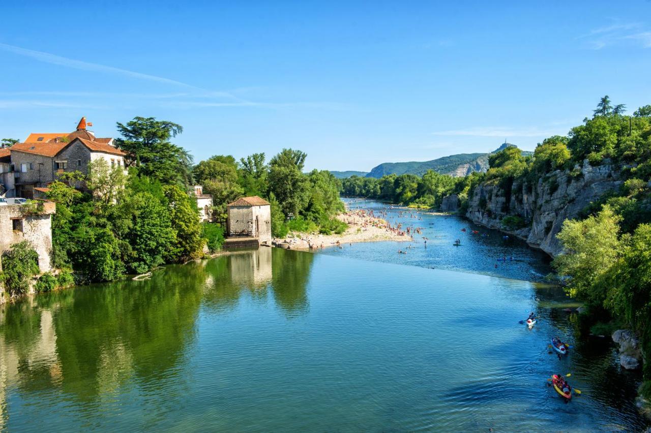 Camping Domaine De Chaussy Lagorce  Bagian luar foto